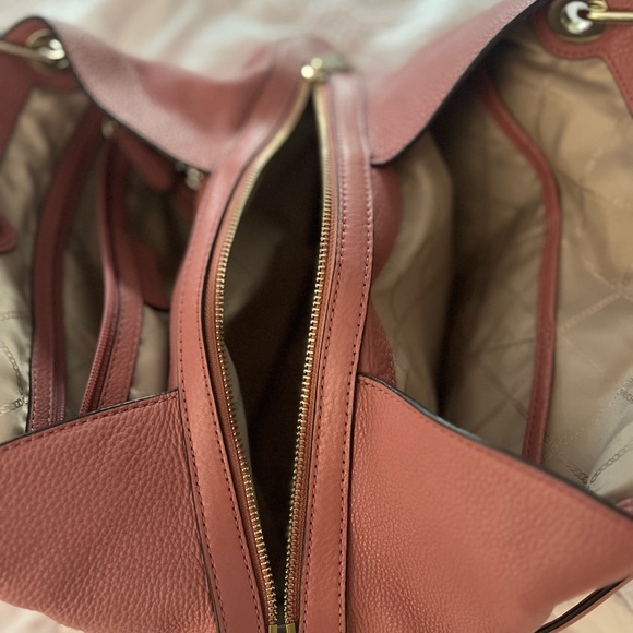 Michael Kors dusty pink shoulder bag - Picture 4 of 11